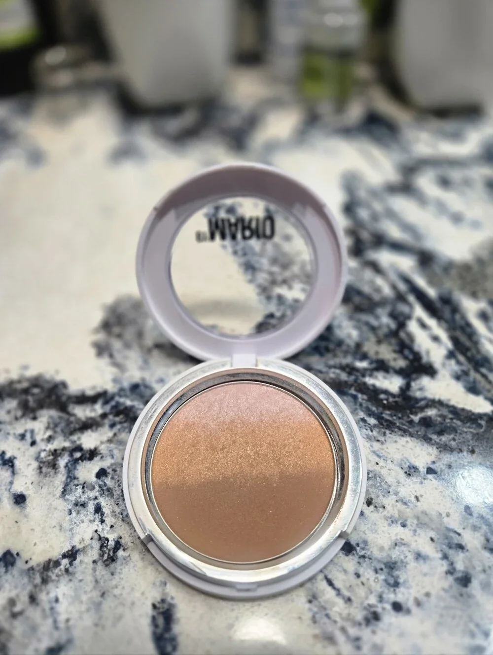 Makeup By Mario SoftSculpt TransformingSkin Perfector Light-Medium.